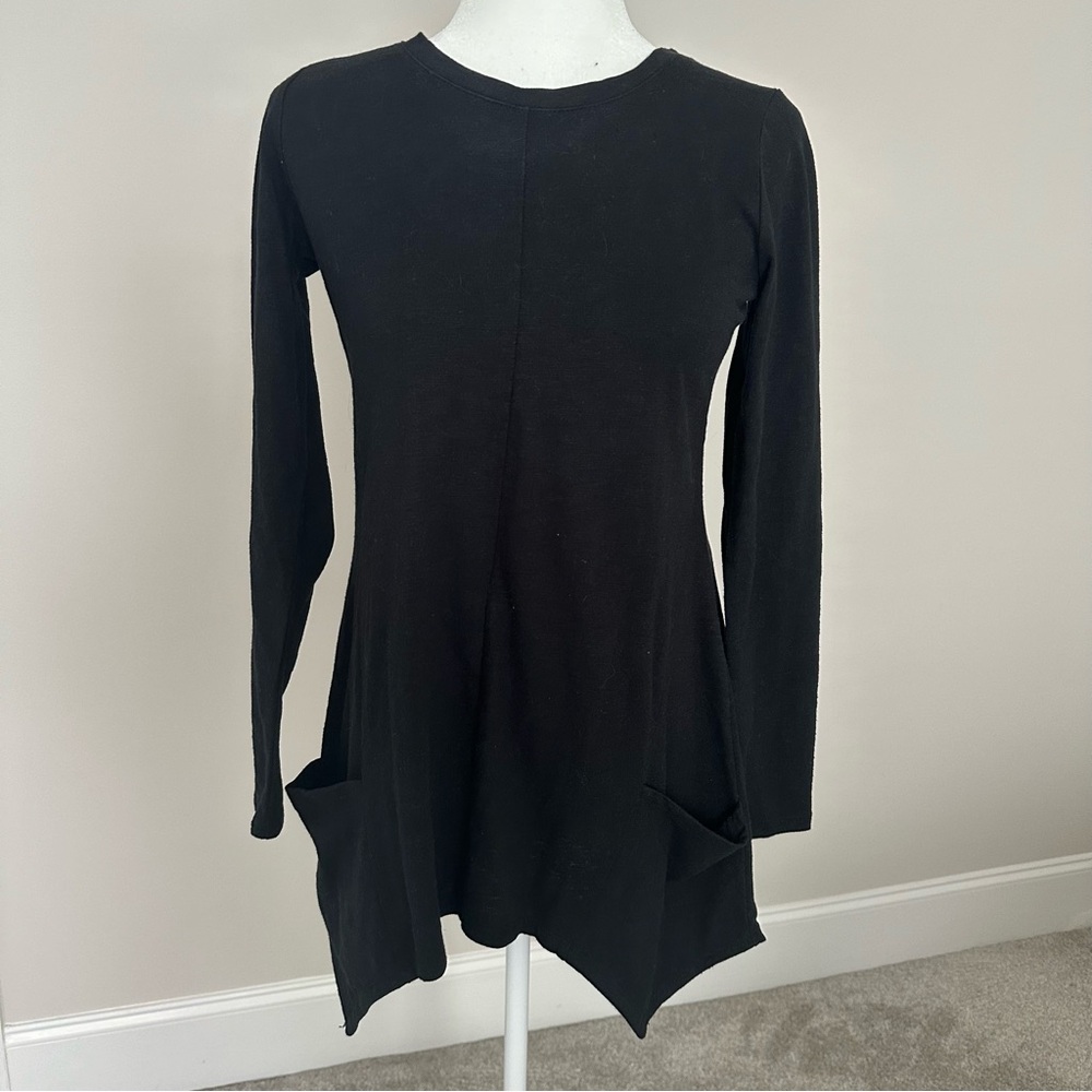 Black tunic style top